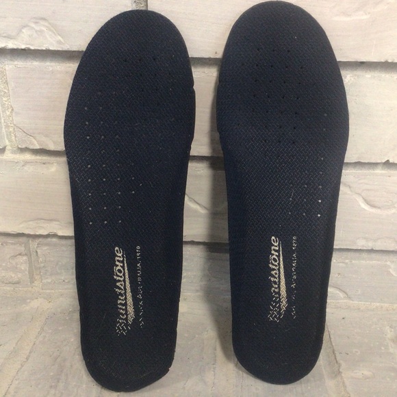 BLUNDSTONE BLACK BOOTS - GREAT CONDITION INSIDE AND OUT - AUS 5/US 8.5 - Picture 3 of 15